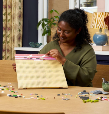 Japanese Cherry Blossom Landscape Building Set for Adults
